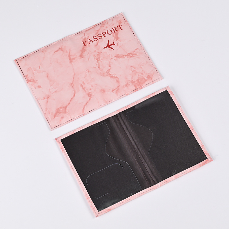 Okładki na paszport w kolorze  – Index Card Holder recenzja i cena